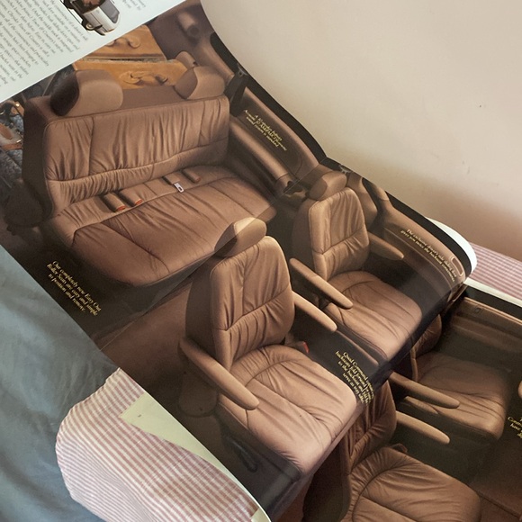 July 1995 edition, Architectural Digest Magazine - Picture 8 of 17